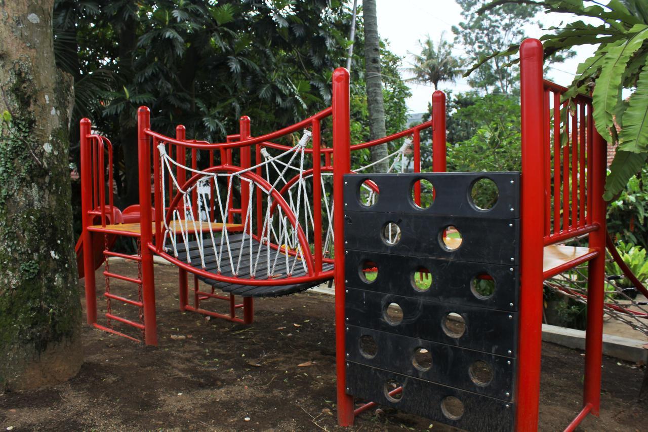 Reddoorz Hostel @ Dago 2 باندونج المظهر الخارجي الصورة
