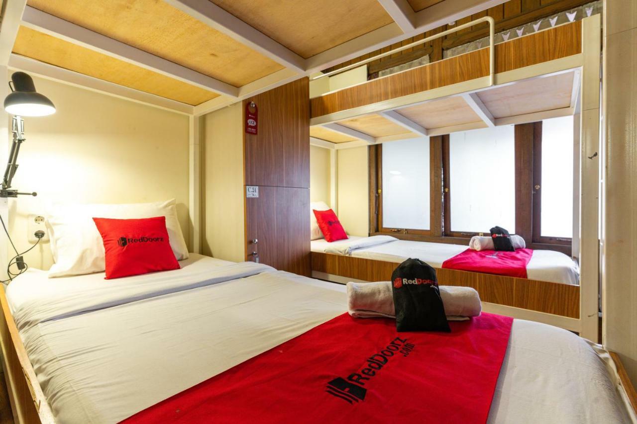Reddoorz Hostel @ Dago 2 باندونج المظهر الخارجي الصورة